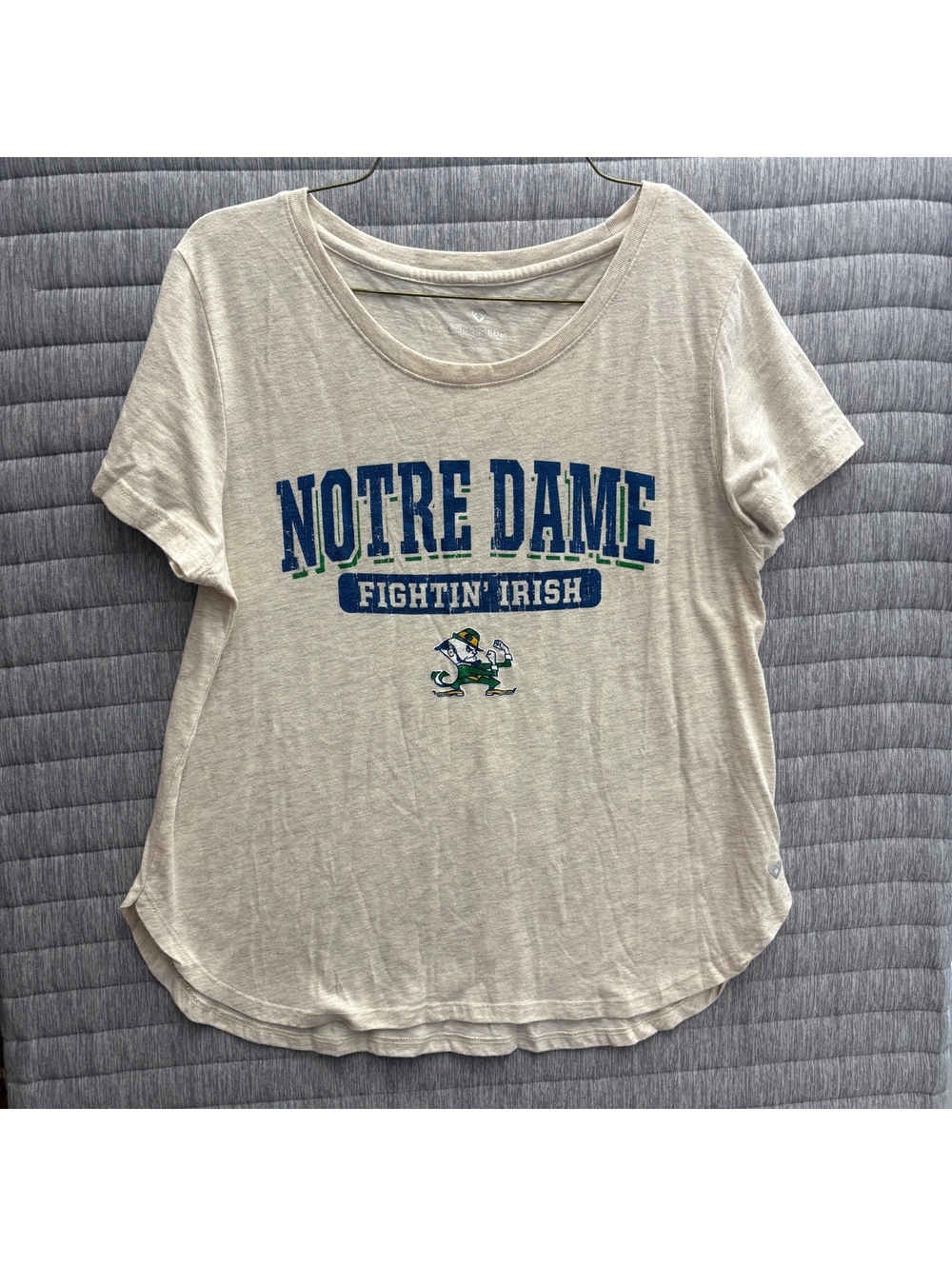 Colosseum Notre Dame Fightin' Irish Short Sleeve T-Shirt Small Heather Cream